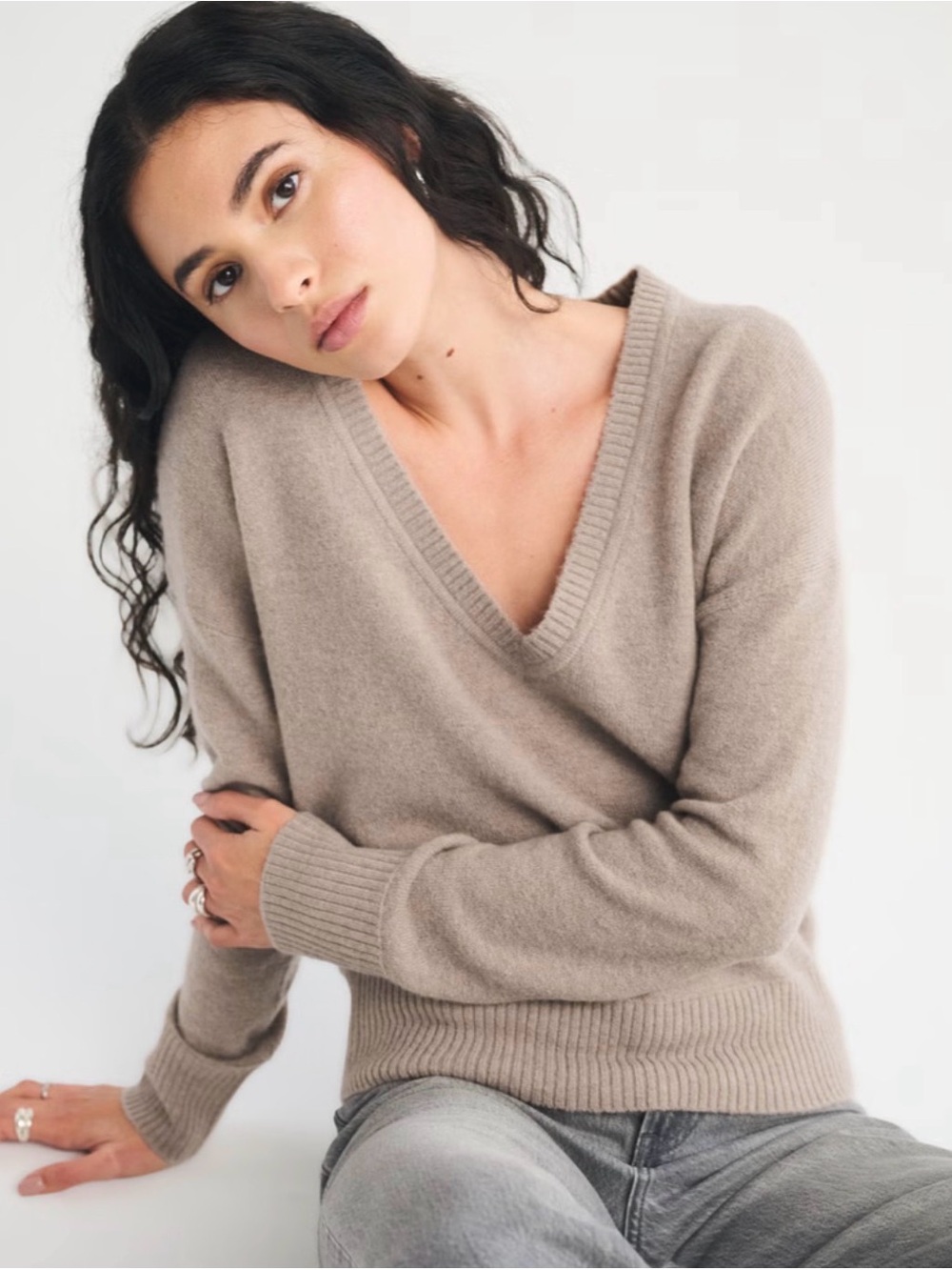Abercrombie & Fitch Merino Wool Blend V-Neck Sweater Women’s Size Large